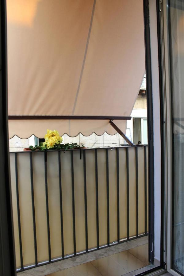 Casa Vacanza Grey Aparthotel Napels Buitenkant foto