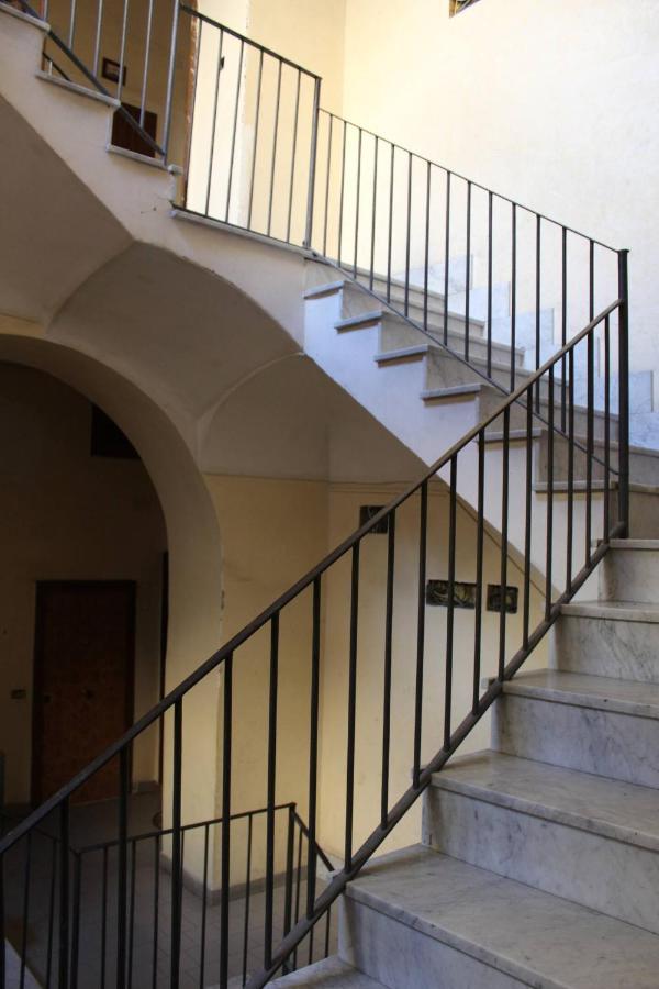 Casa Vacanza Grey Aparthotel Napels Buitenkant foto